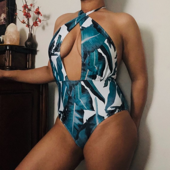 Other - ⬇️ Tropical Plunging Bikini Boho Leaf NWOT swimsuit one piece suit bikini